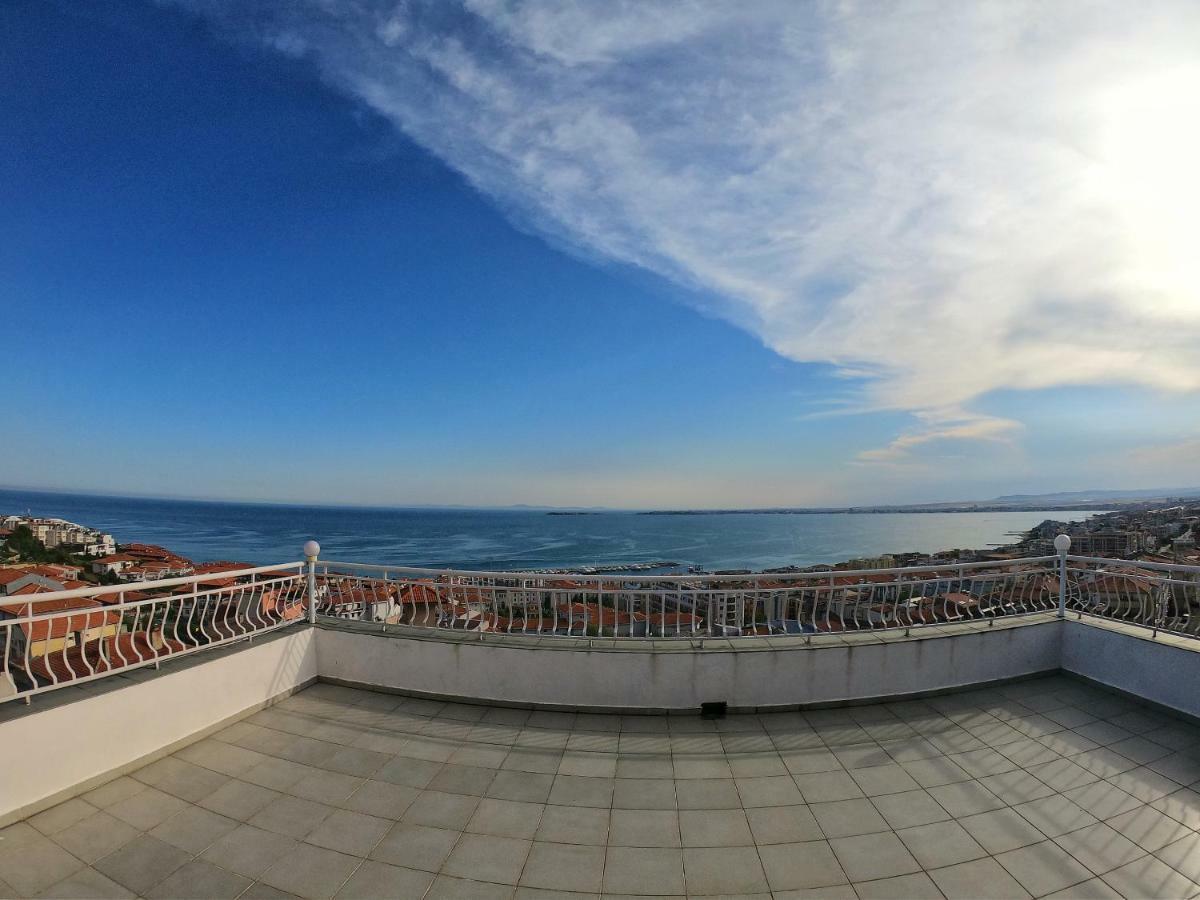 Apartment In St. Vlas With Terrace Sveti Vlas Bagian luar foto